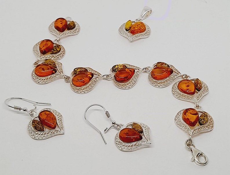 Historie jantarových šperků