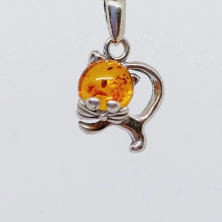 Přívěsek Malinká kočička s jantarovou hlavičkou